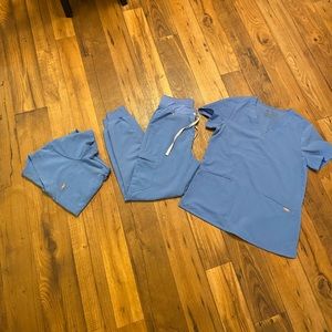 Figs Ceil Blue Scrub Set